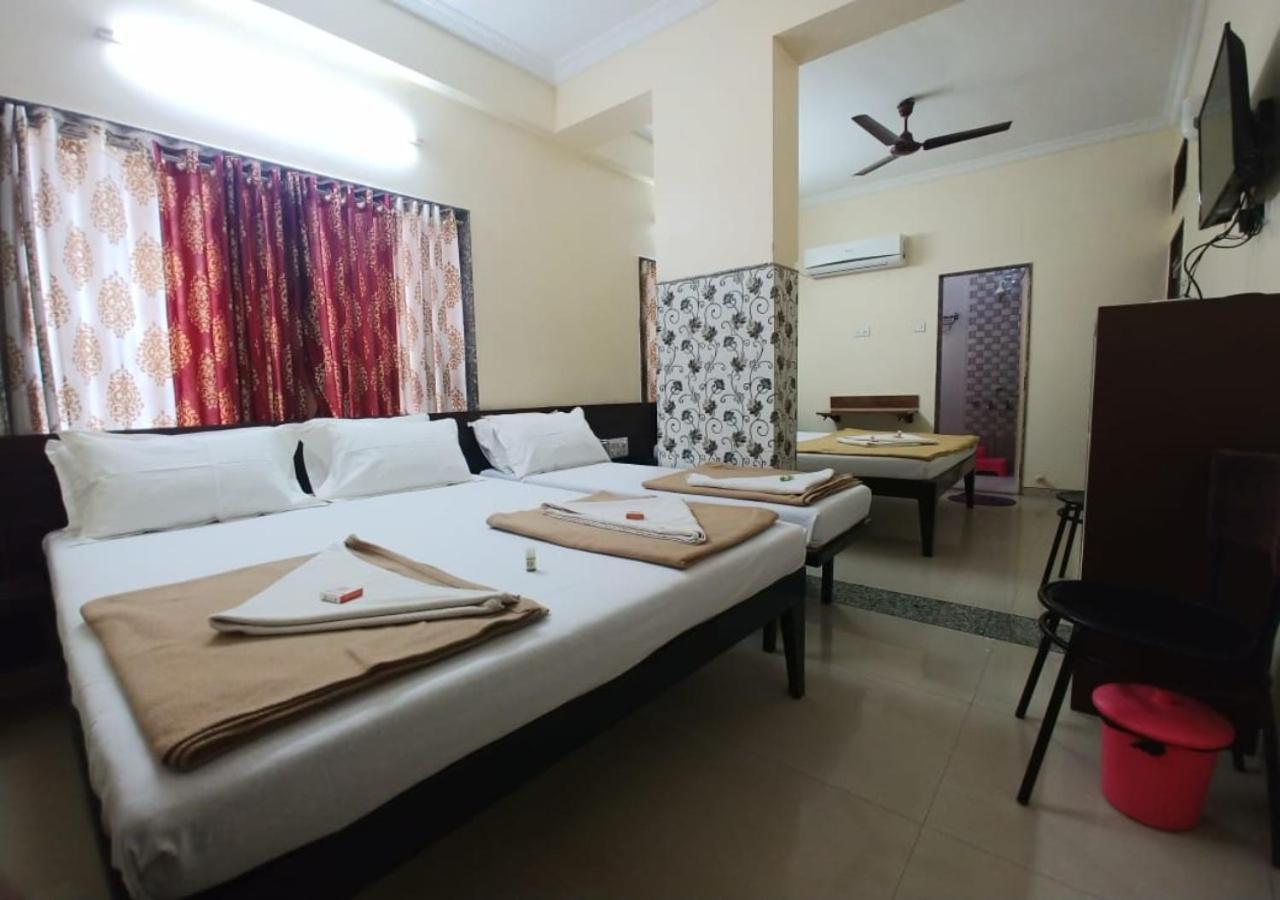 Hotel Yogiraj Shirdi Dış mekan fotoğraf