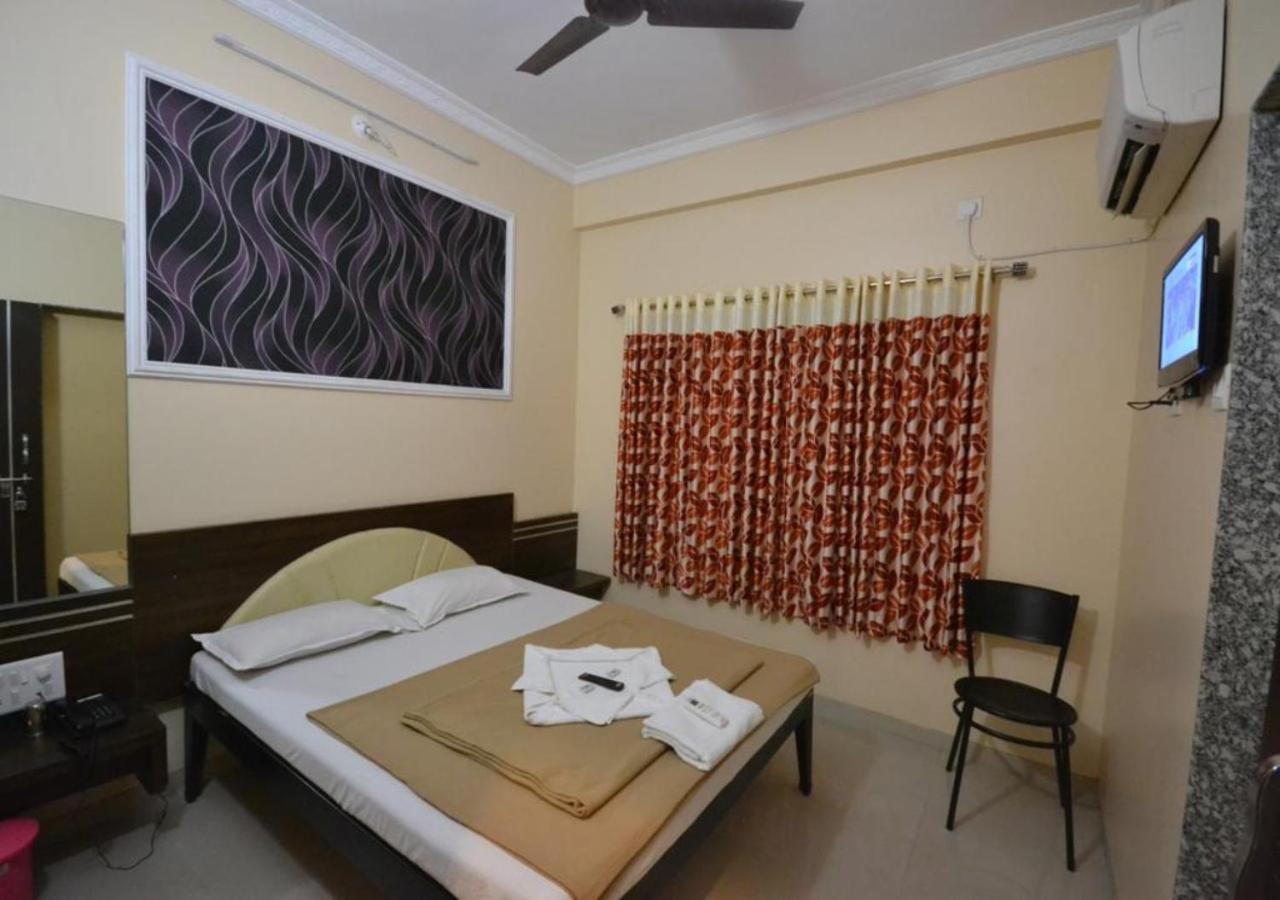 Hotel Yogiraj Shirdi Dış mekan fotoğraf