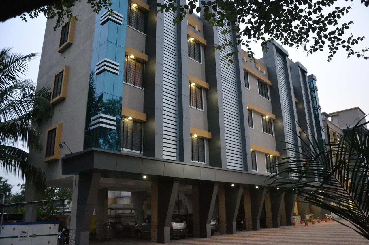 Hotel Yogiraj Shirdi Dış mekan fotoğraf